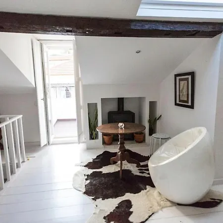 아파트 Duplex With Terrace In Alfama, *
