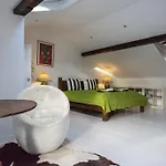 Duplex With Terrace In Alfama, 아파트 *