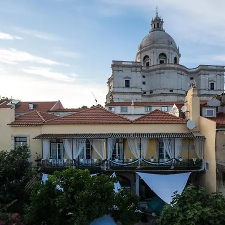 Duplex With Terrace In Alfama, Lisboa