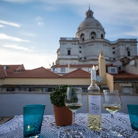 Duplex With Terrace In Alfama, * Lisbon