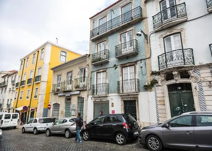 Duplex With Terrace In Alfama, Lisbon